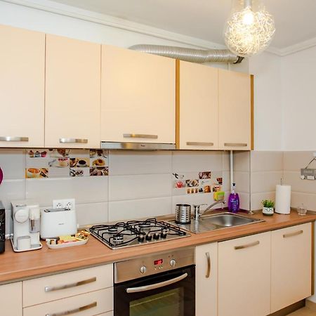 בראשוב Lilibeth Apartments מראה חיצוני תמונה