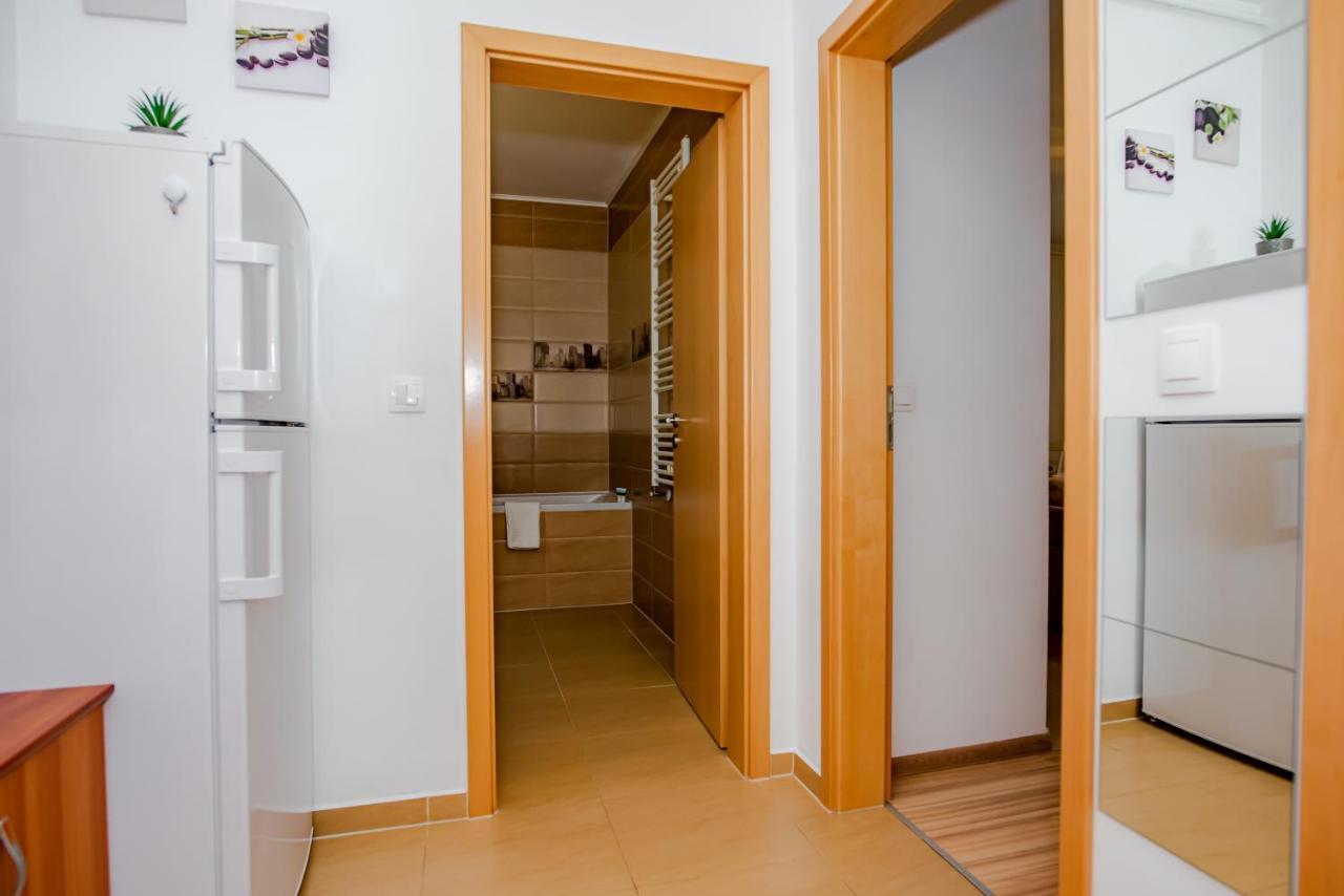 בראשוב Lilibeth Apartments מראה חיצוני תמונה